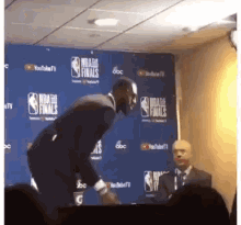 leaving-lebron-james.gif
