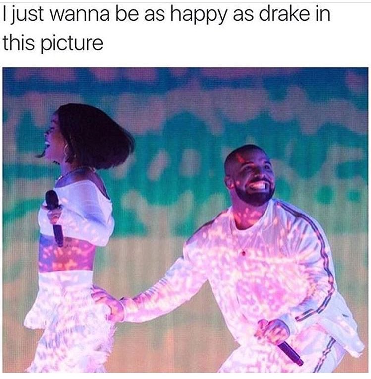 CdKwquLXEAAgFW_.jpg