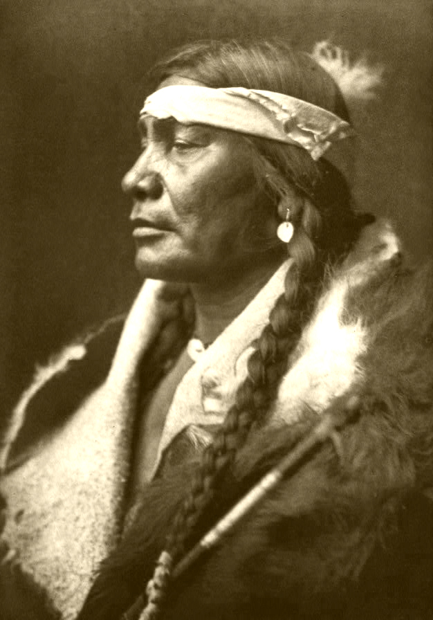Edward_S._Curtis_Collection_People_013.jpg