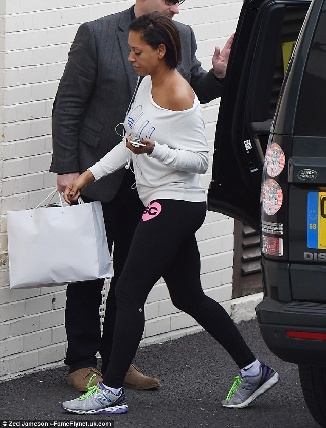 1413654356050_wps_13_Picture_Shows_Mel_B_Melan.jpg