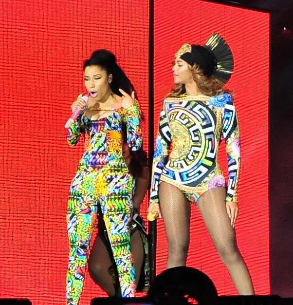 Jay-Z-and-Beyonce-perform.jpg