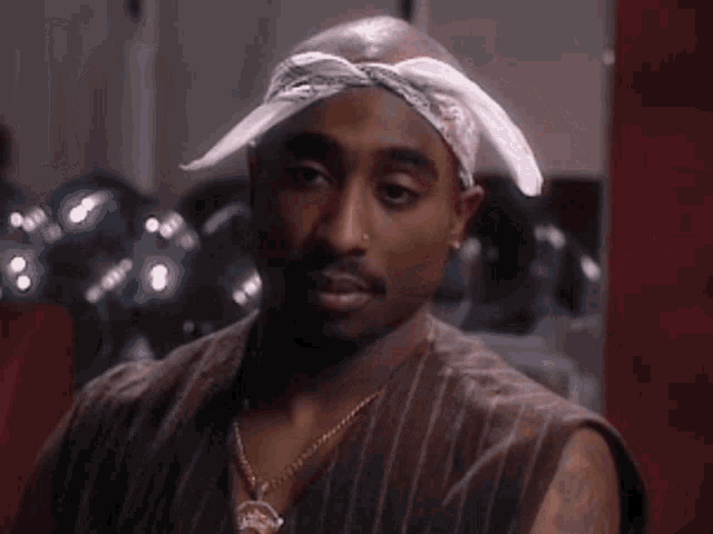 tupac-tupac-shakur.gif