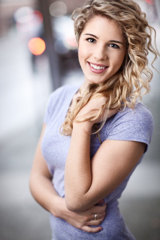 felicity_smoak_rickards1.jpg