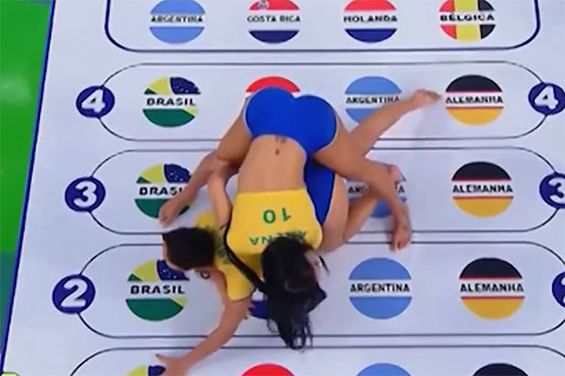 Brazil-sexy-game-show-twister-671385.jpg