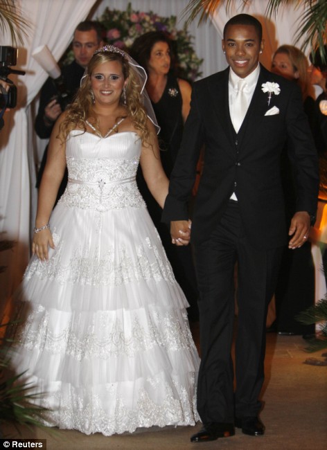 article-1198986-05A93250000005DC-127_468x647_popup.jpg