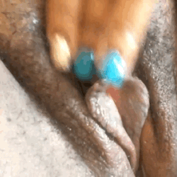 tumblr_nyk55xncjT1ulnhquo3_250.gif