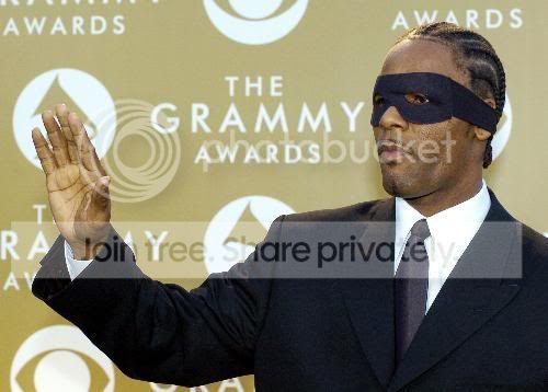 gram_rkelly_020904_big.jpg