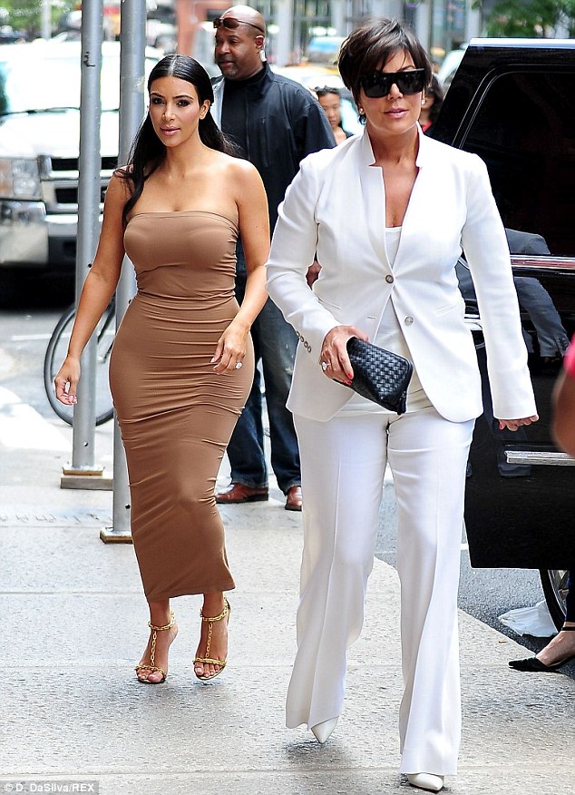 article-2693720-1FA5DA5200000578-326_634x876.jpg