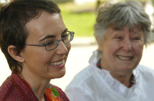 r-GABRIELLE-GIFFORDS-PHOTO-large.jpg
