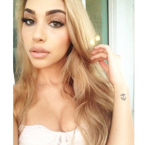 tumblr_myac04Fmgk1qfzp7no1_500.jpg