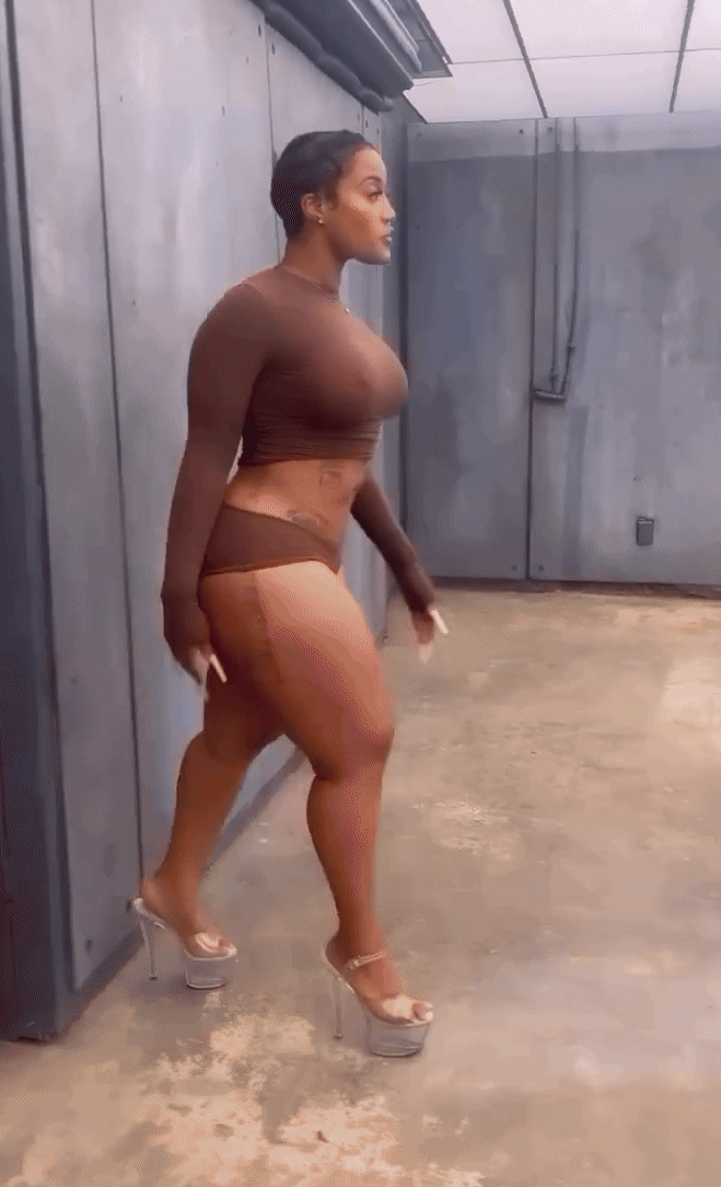 uz3efg2cm61f1.gif