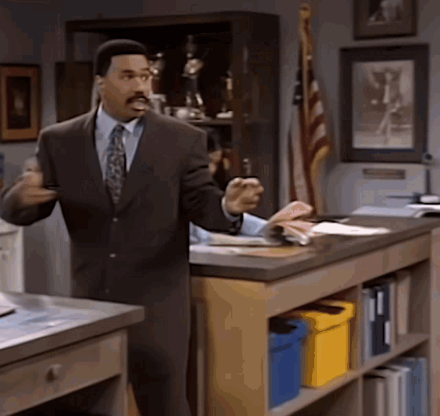 the-steve-harvey-show-peace-out.gif