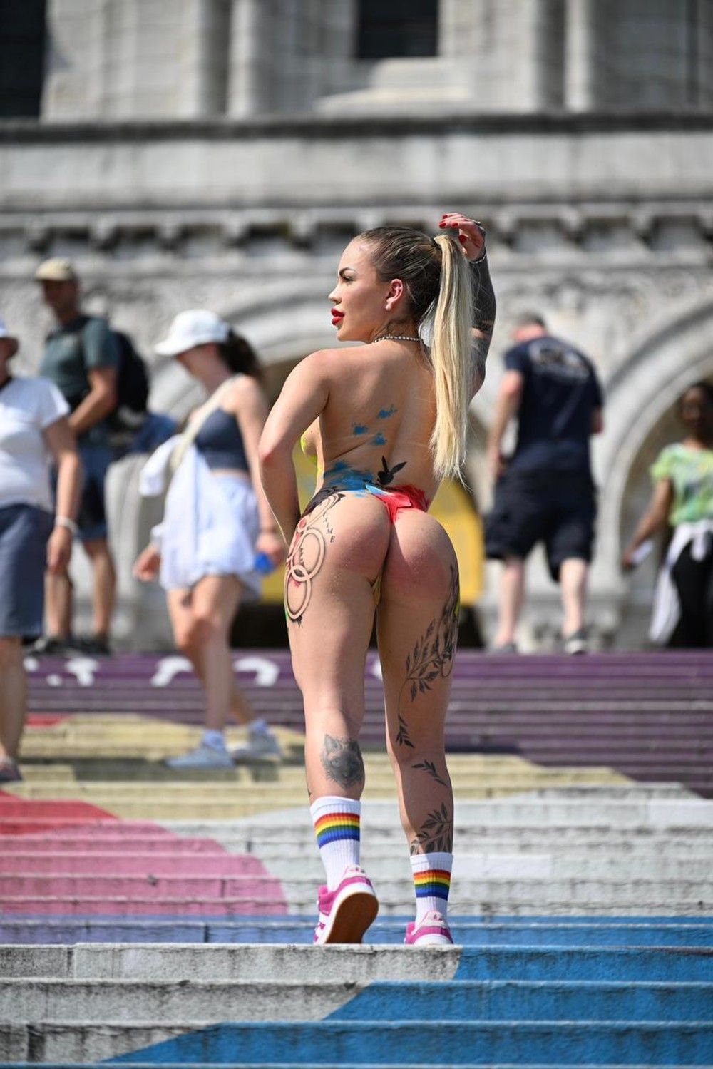 RavennaHannielyBodyPaint4.jpg