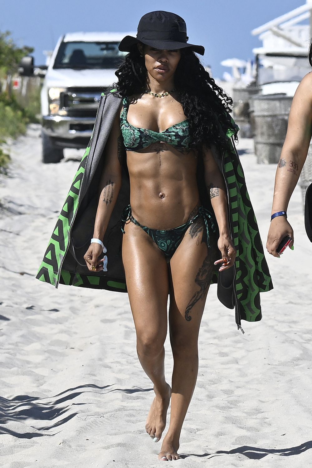 TeyanaTaylorBikiniMiami1.jpg