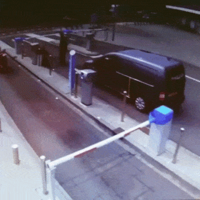 832d1b6749b3efc548184b6cf7bb3b7d.gif