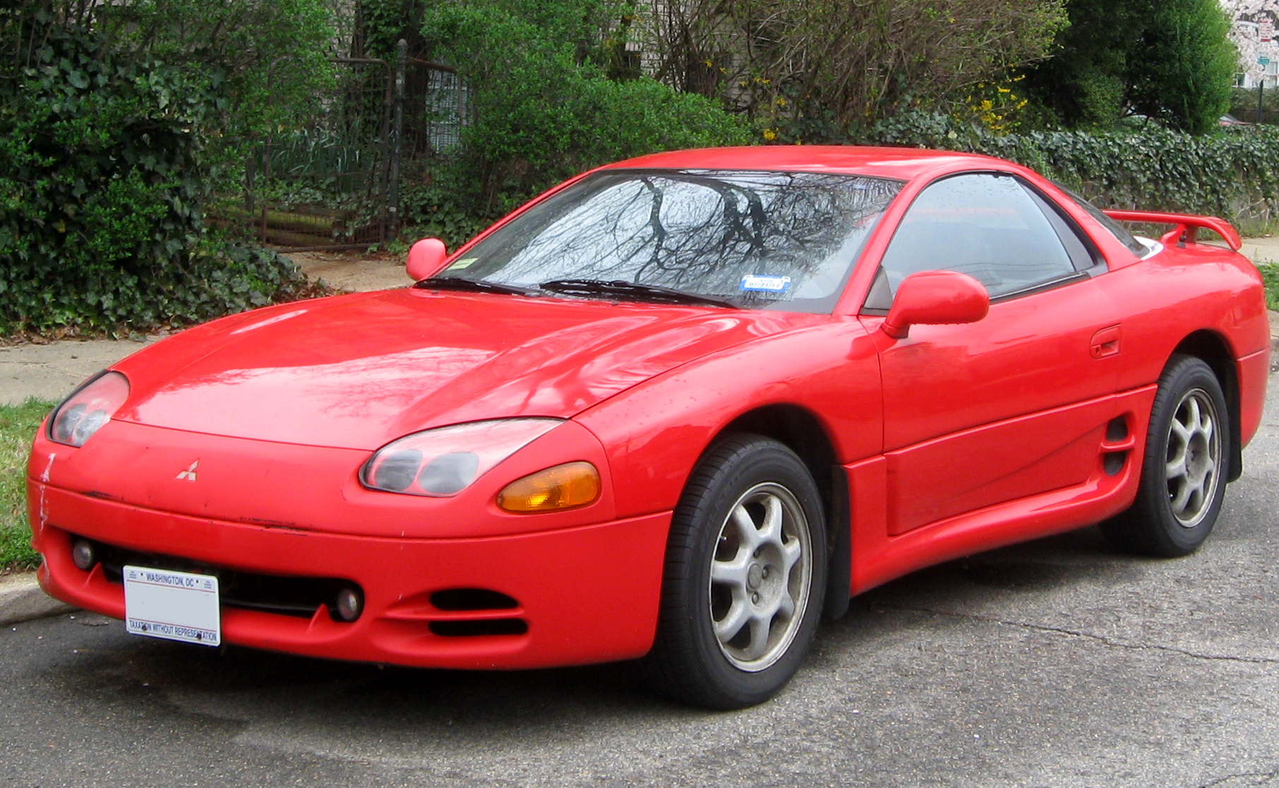 https://upload.wikimedia.org/wikipedia/commons/8/83/Mitsubishi_3000GT_--_03-21-2012.JPG