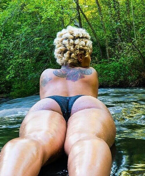 tumblr_oz0ojxkV571tank79o2_500.jpg