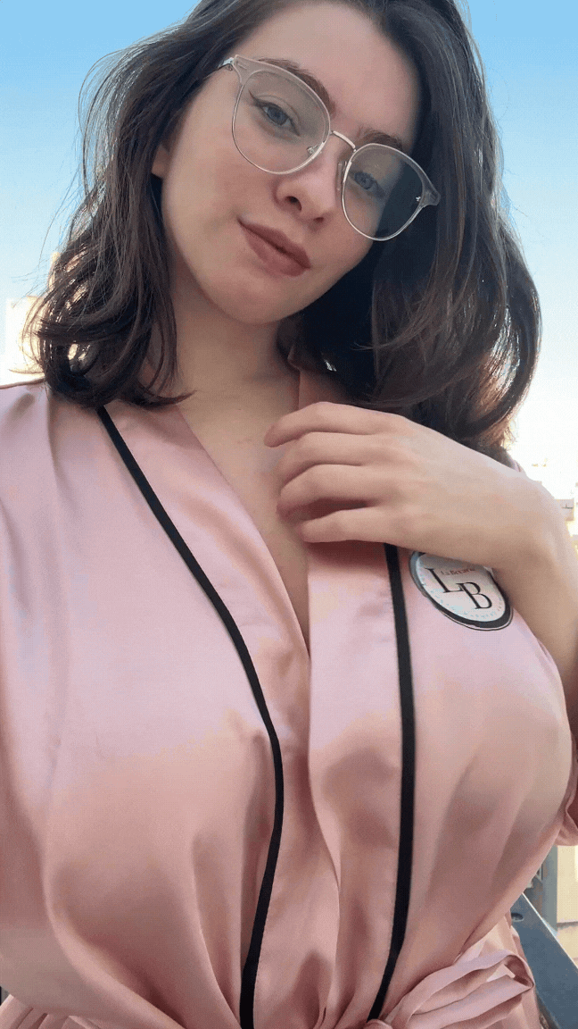 9b57tqxmtxee1.gif