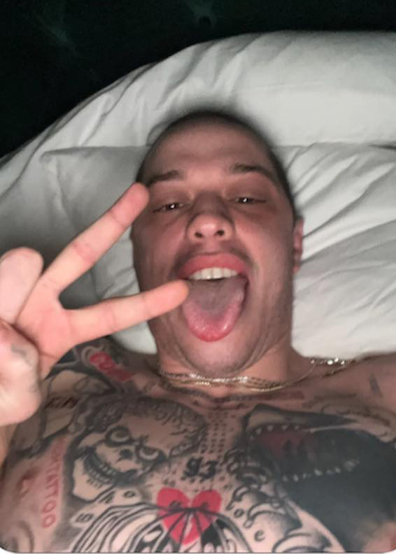 pete-davidson-selfie-1.jpg
