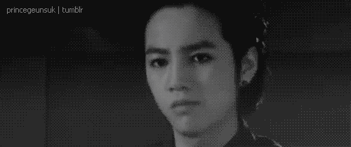 tumblr_lyj8njdHft1qbx81io1_500.gif