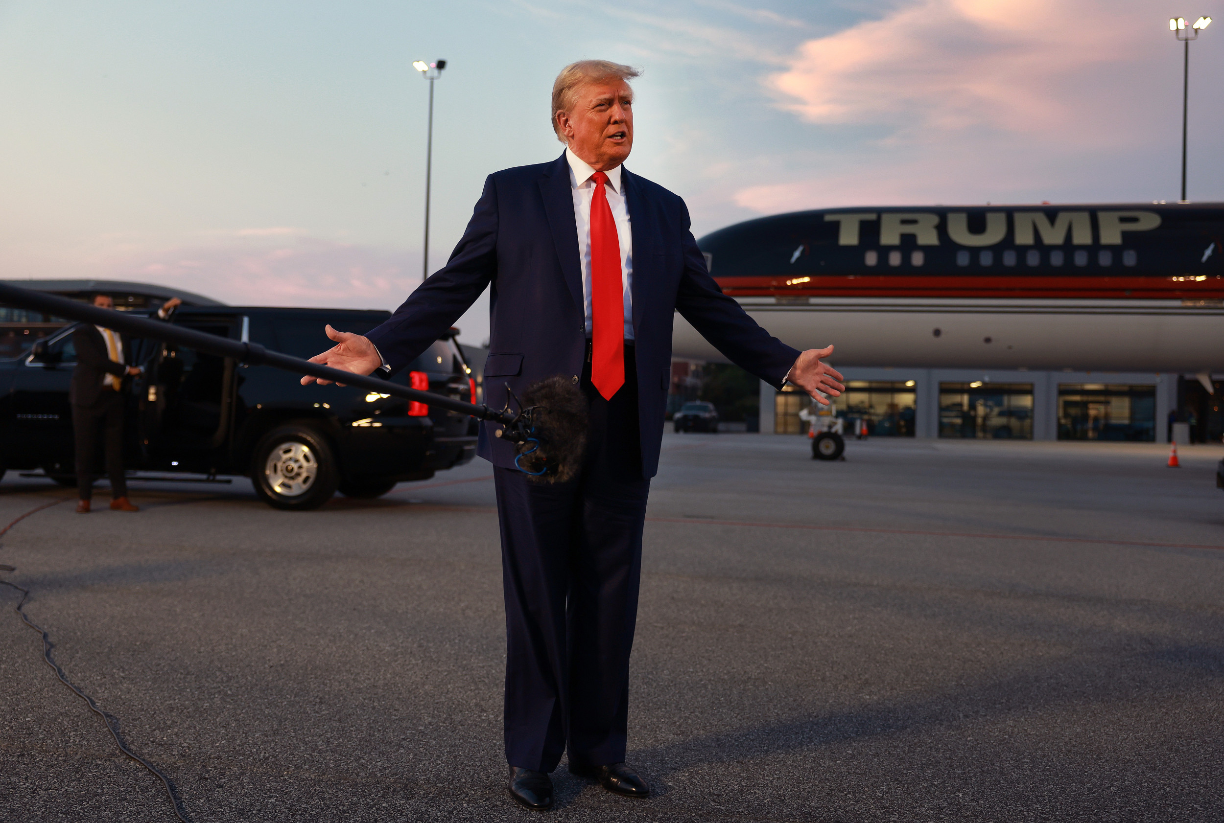 www.newsweek.com