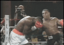 mike-tyson-boxing.gif