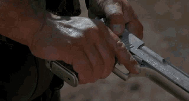 bh187-commando.gif