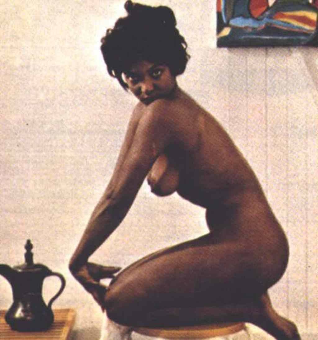Eartha kitt topless