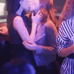 db56ff7d9ffd3f54c2437c66d778d4ac.gif
