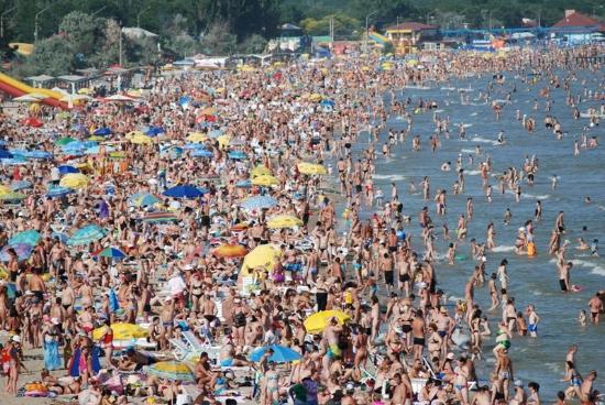 packed-beach.jpg