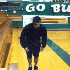 wIE7b-n72kqrEIIo2bnl0g2.gif