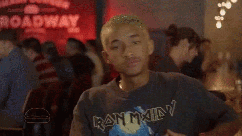be04ebeb3acbd52ff2a7d8da9aef593e.gif