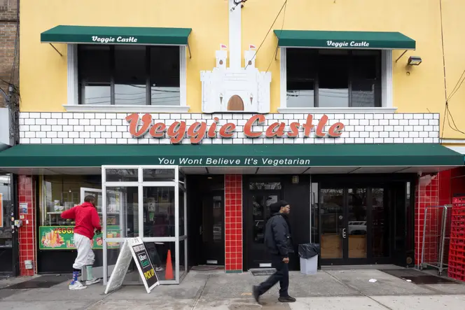The exterior of Veggie Castle II