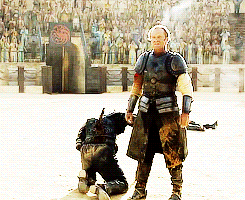 tumblr_npm0e7PRj21tlicqeo1_250.gif