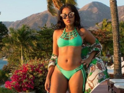 angela-simmons-sexy-photos-00-400x300.jpg