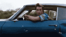 creeping-stalking.gif