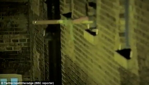 3440013B00000578-3593413-image-a-2_1463422831682.jpg