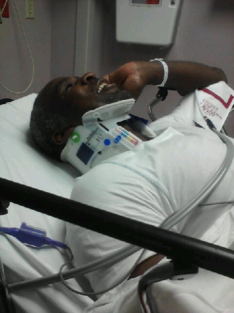 charles-oakley-vegas-fight.jpg