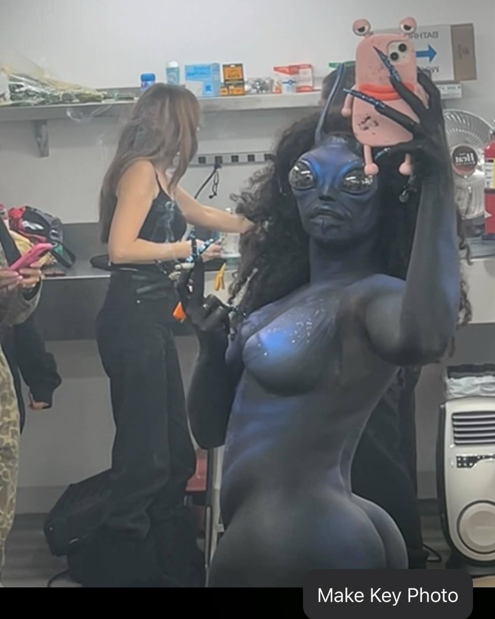 SZAdoesasexycosplayshowingoffherhugebuttMrSkin1.jpg