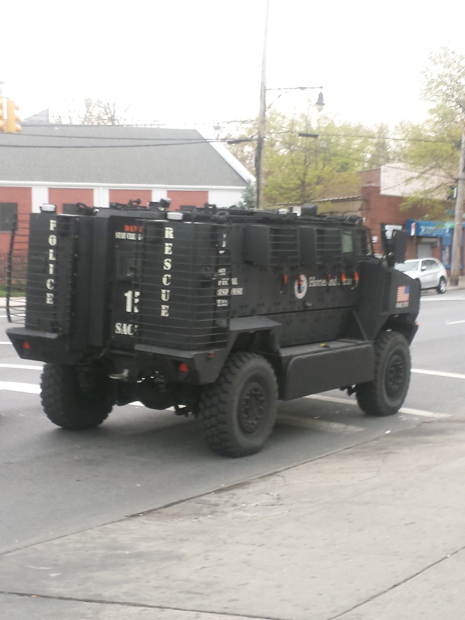 ChCsuQJUgAAKzlO.jpg:large