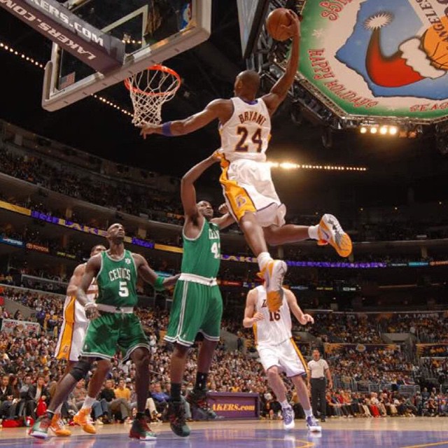 kobe-dunks-on-against-celtics.jpg