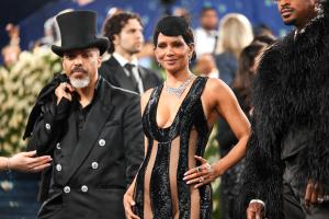 halleberry2025metgala156.jpg