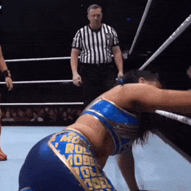 bayley-wwe.gif