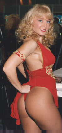 Nina_hartley_db.jpg