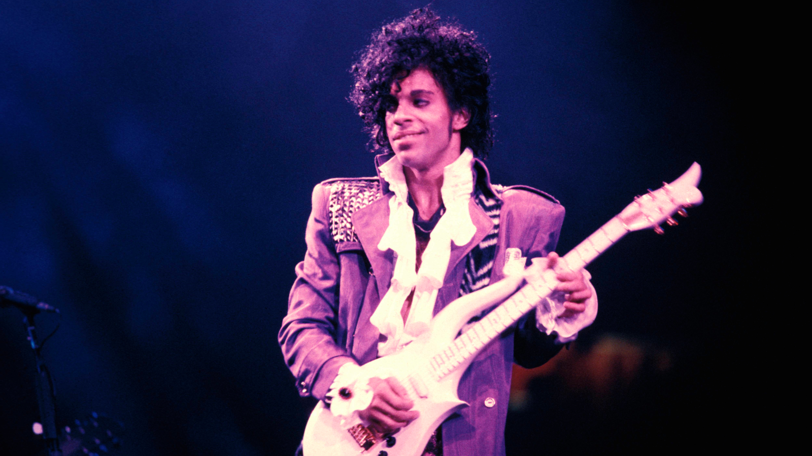 www.guitarplayer.com