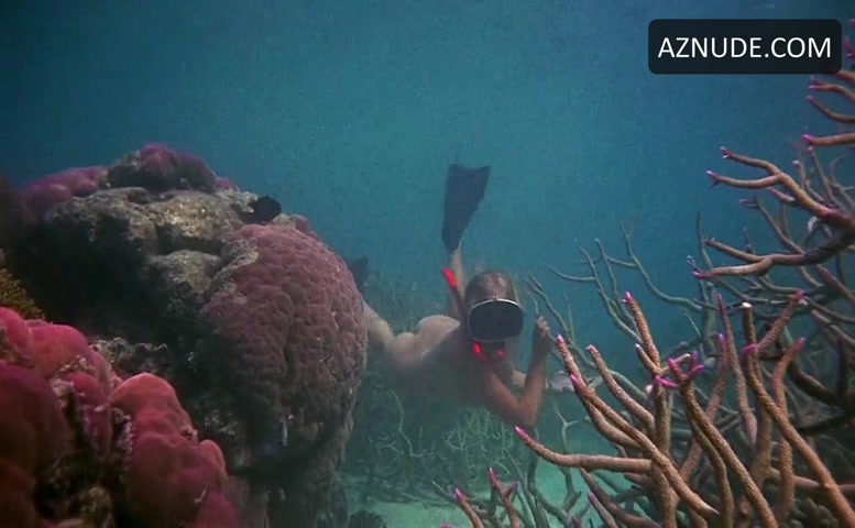 www.aznude.com