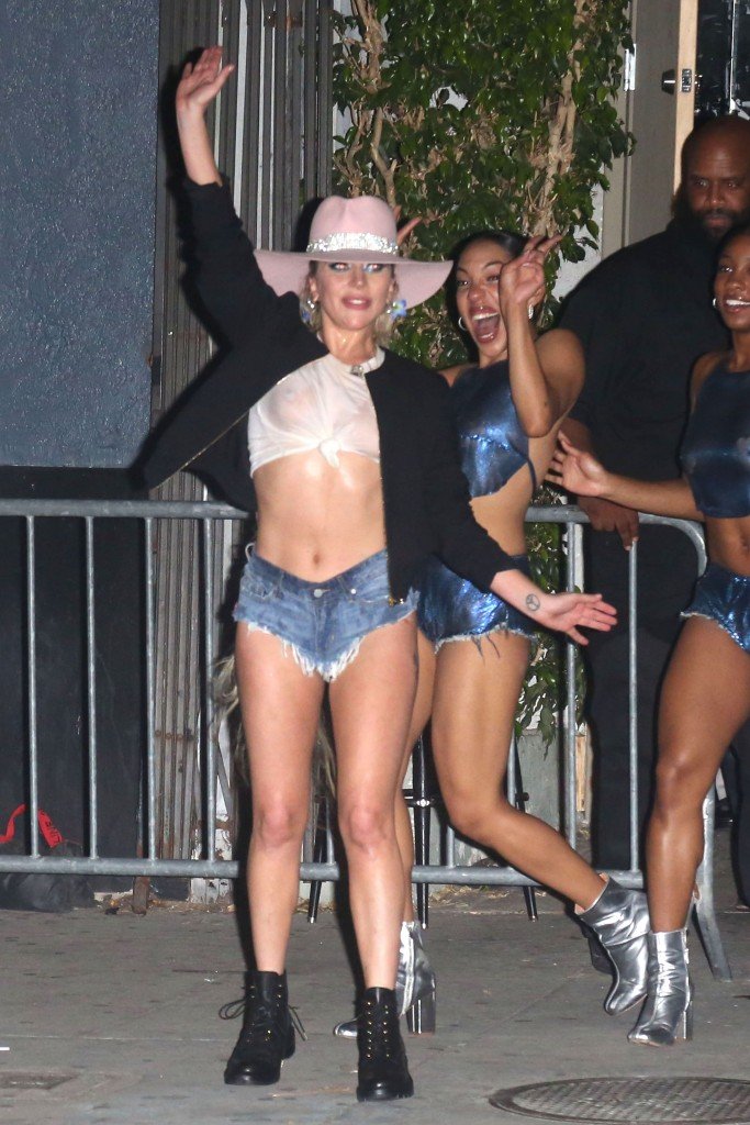Lady-Gaga-See-Through-1-1-683x1024.jpg