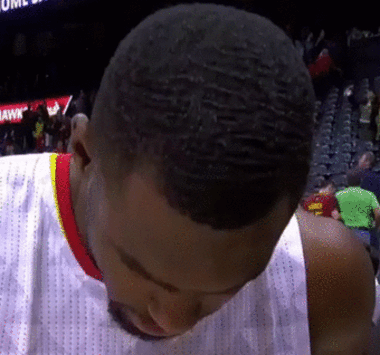 Hardaway-Jr-Photobombed.gif