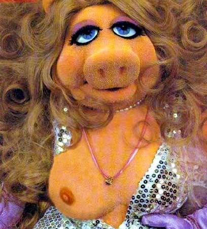 miss_piggy_flash.jpg