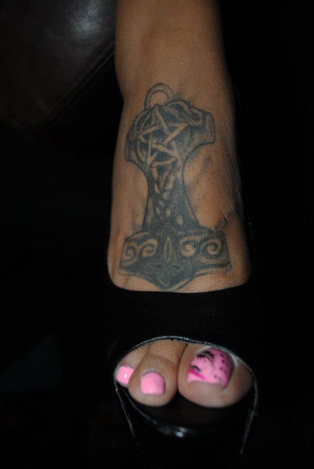Jasmin-St.-Claire-Feet-1055971.jpg